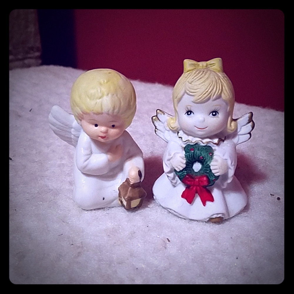 Cherub Figurine Set